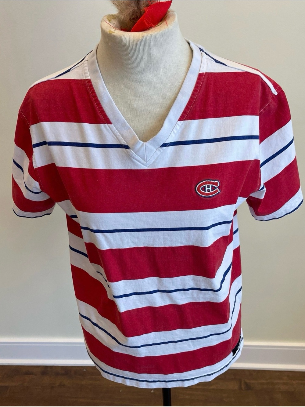 Vintage 1990s Montreal Canadiens T-Shirt, NHL Hockey Tee, Classic Habs Fan Shirt
